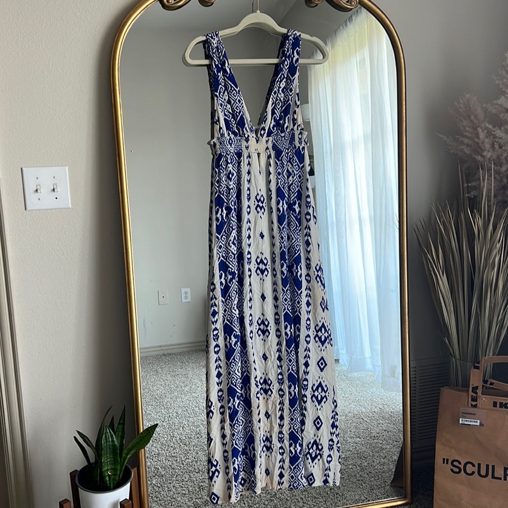 Forever 21 blue and white boho dress